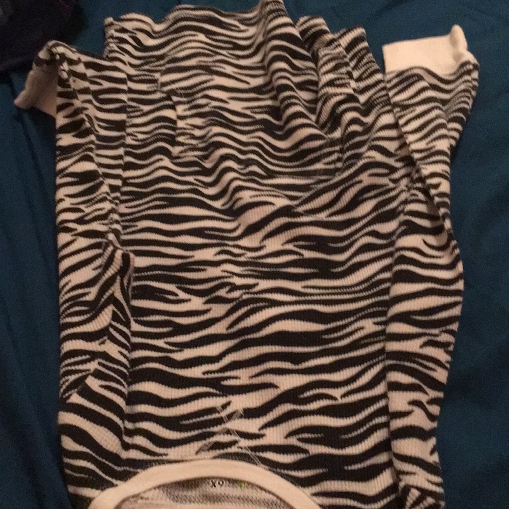 Zebra stripe long sleeve tee